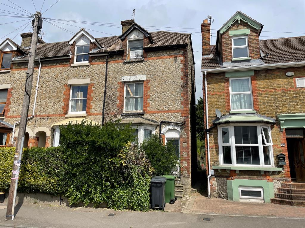 Lot: 24 - LARGE HOUSE FOR COMPLETE REFURBISHMENT -